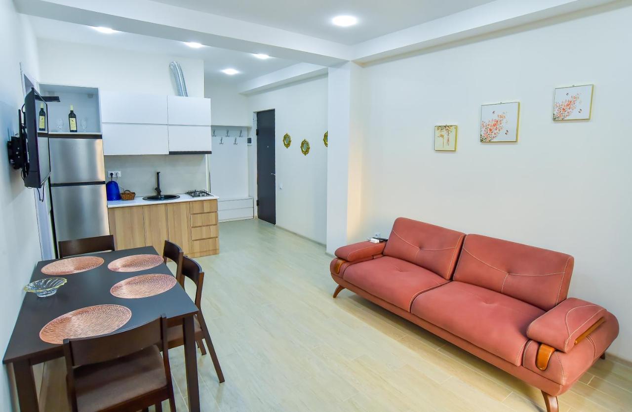 Valkhida'S Apartment 库塔伊西 外观 照片